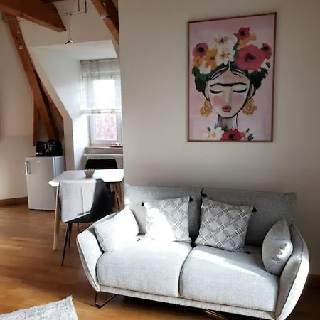 Au Gre Du Tulipier - 2 Pieces * Monswiller